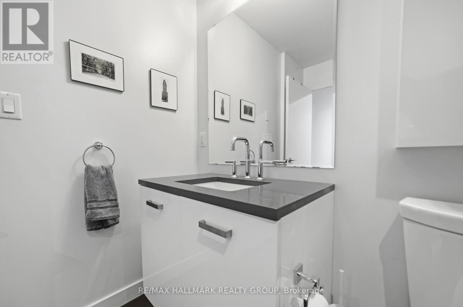#1009 224 LYON STREET N - 10