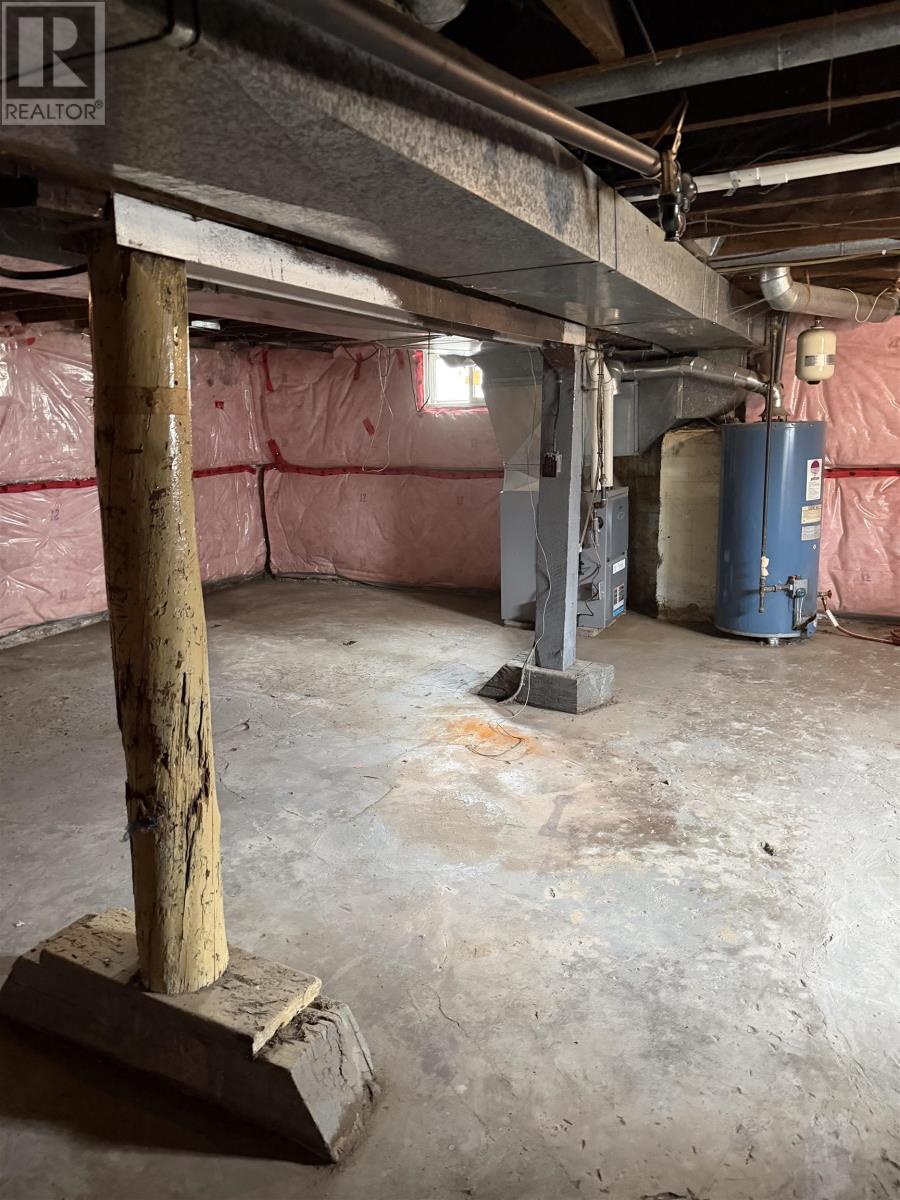 135 Norah ST N, Thunder Bay, Ontario, P7C4G9 — Photo 4