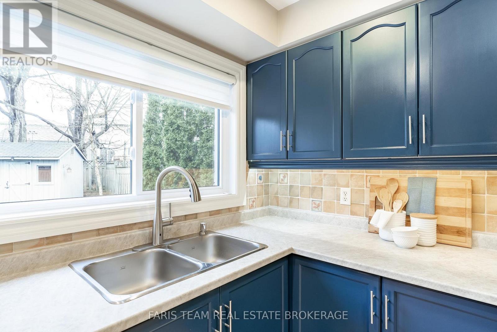 92 BRIGHTON ROAD - 6