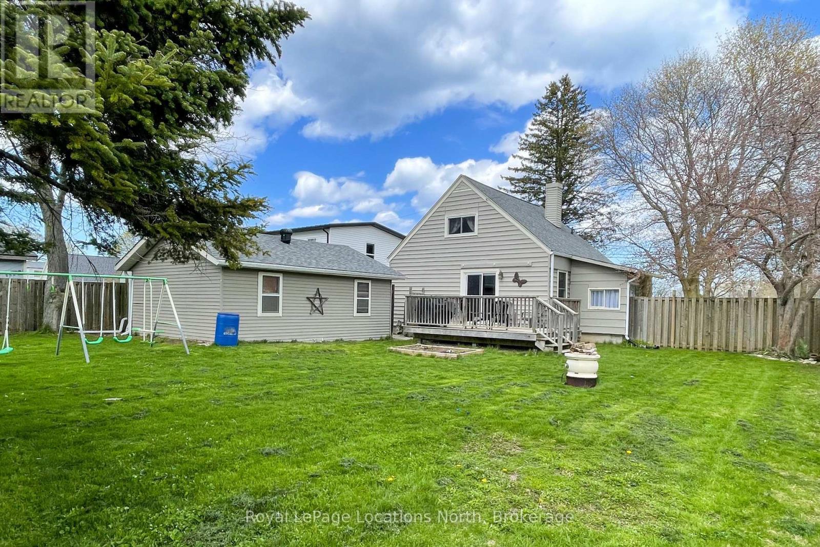 238 TROWBRIDGE STREET W - 11