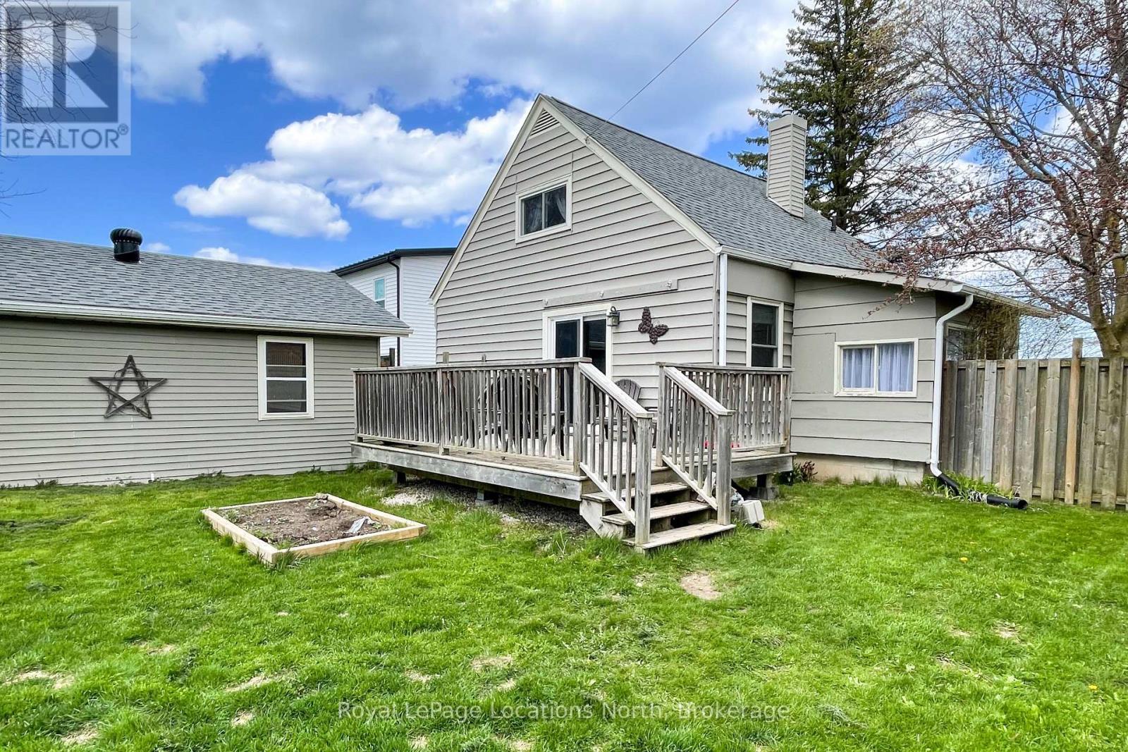 238 TROWBRIDGE STREET W - 14