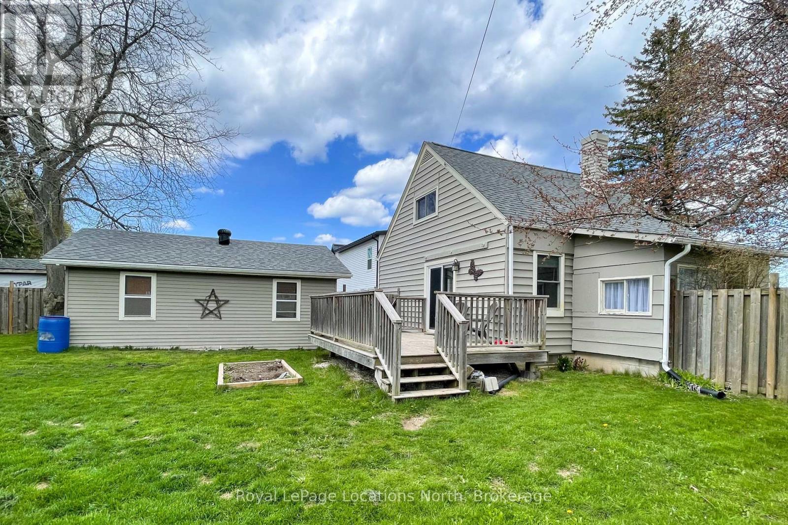 238 TROWBRIDGE STREET W - 15