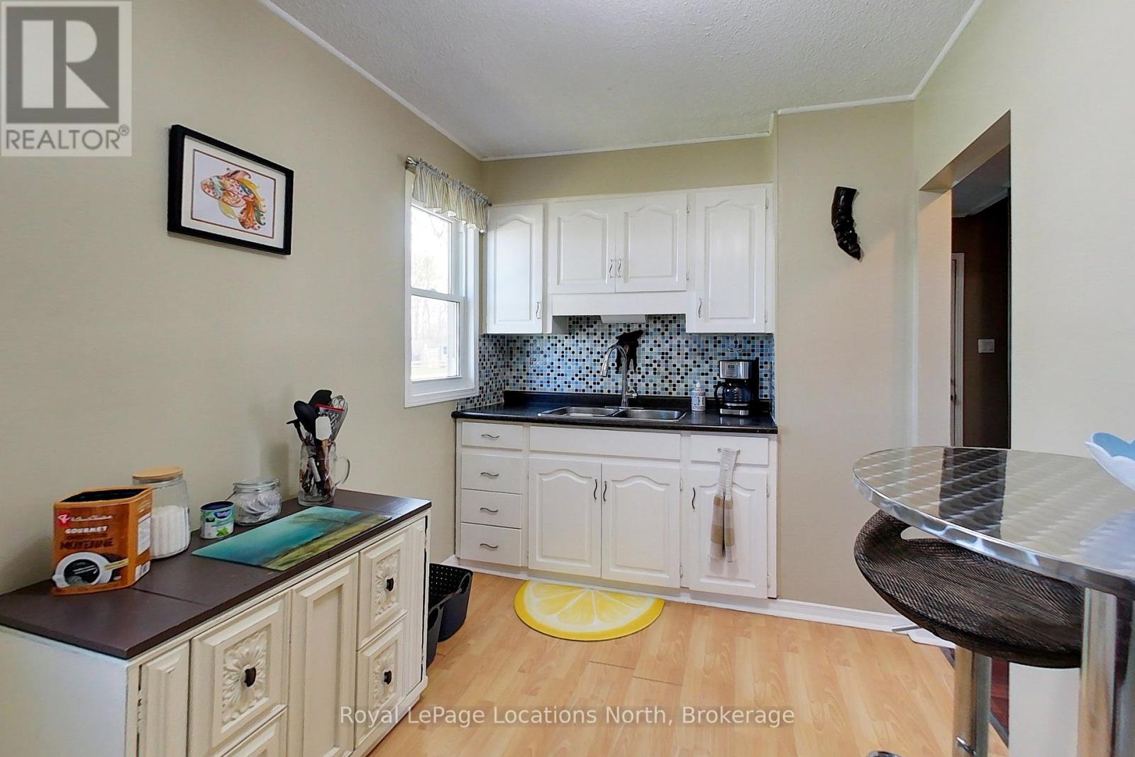 238 TROWBRIDGE STREET W - 28