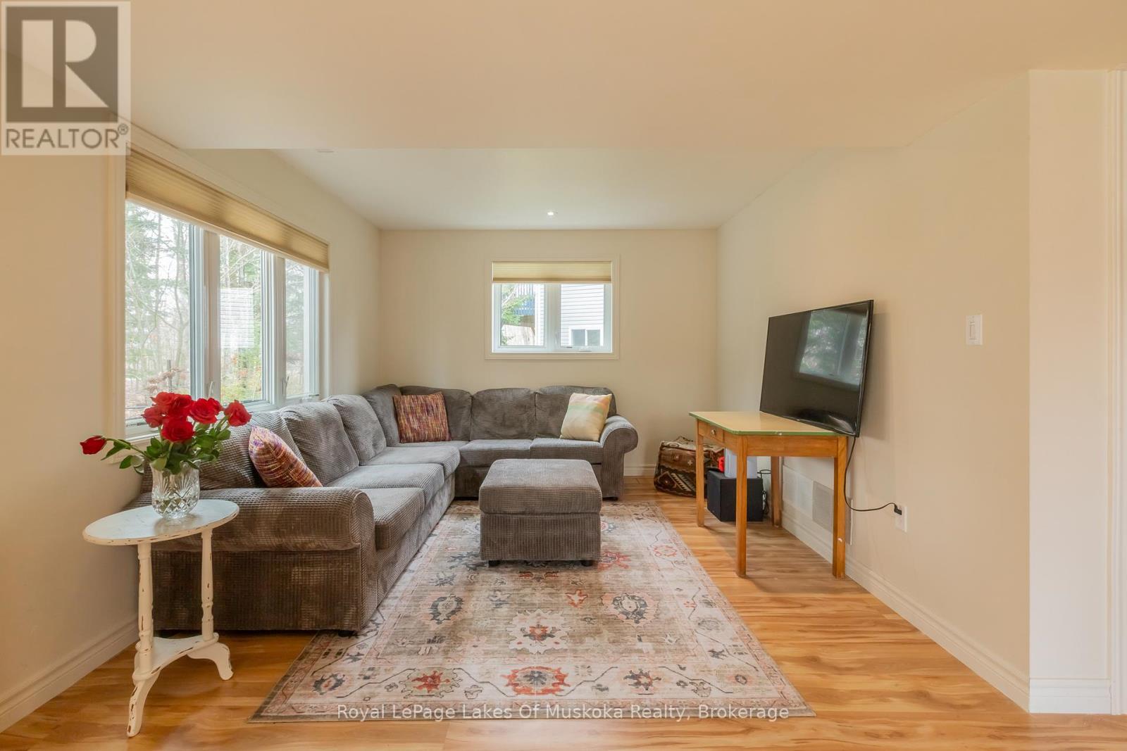 17 HART COURT - 27