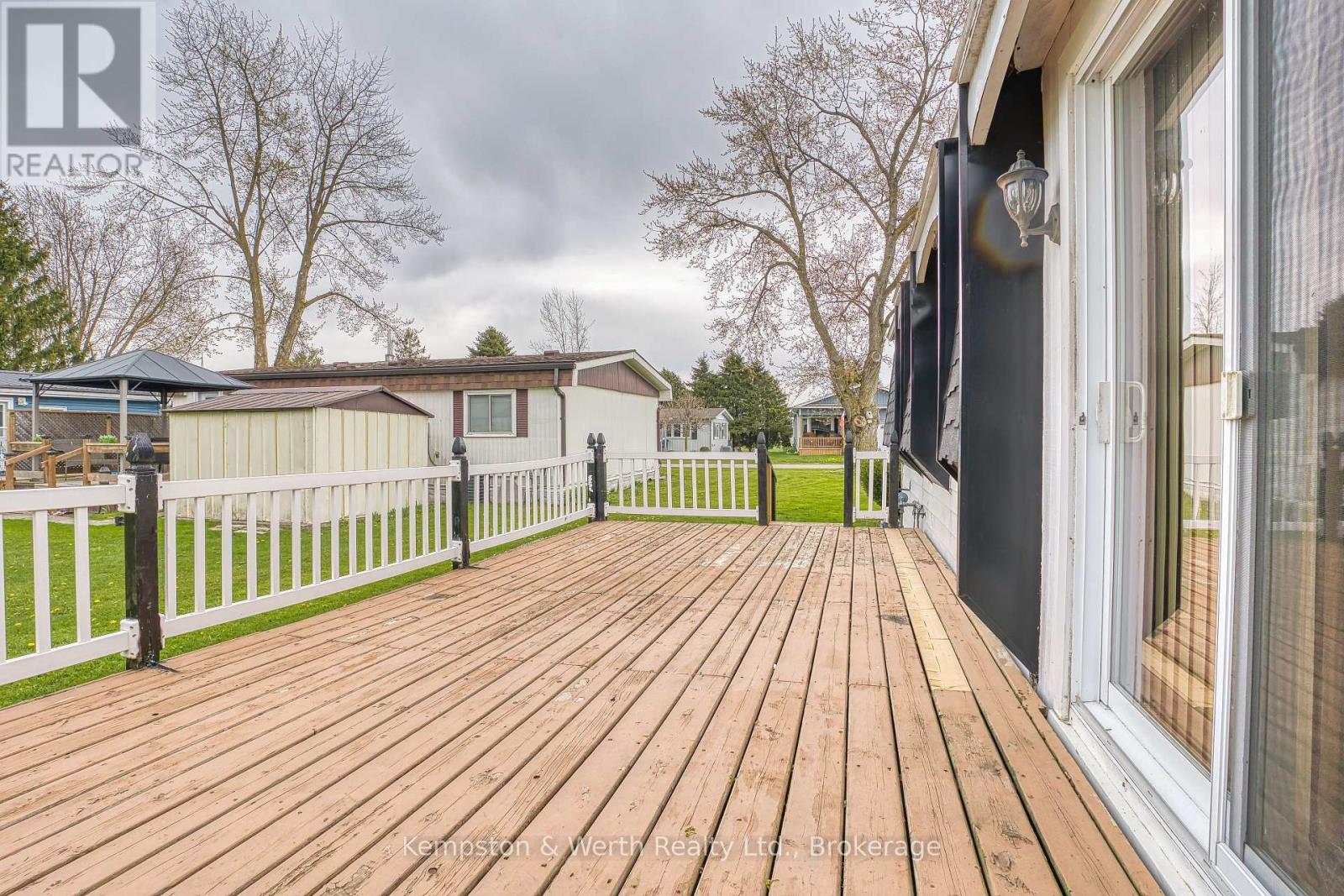 71 FAIRVIEW CRESCENT - 29