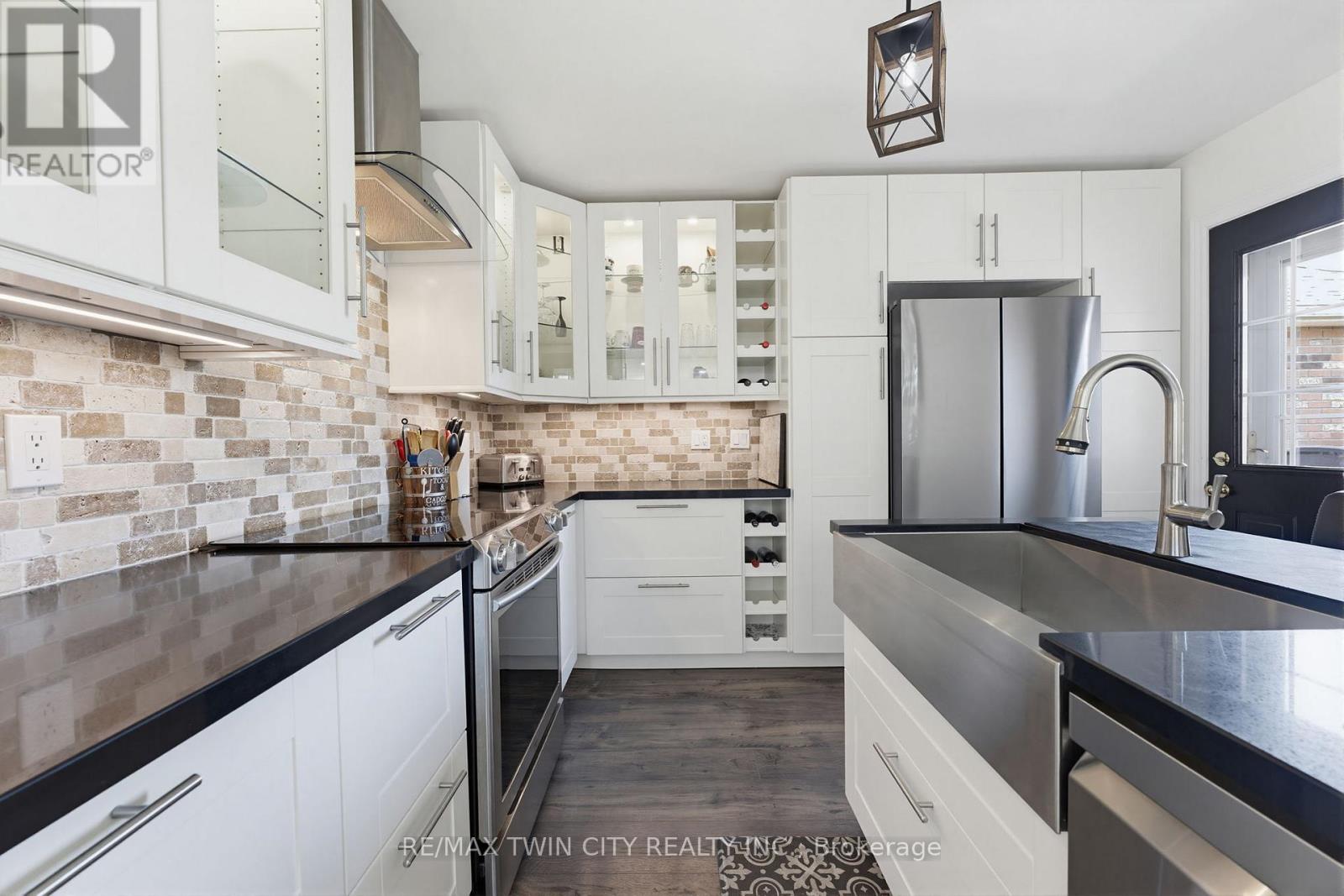 60 ST PATRICK'S DRIVE - 11