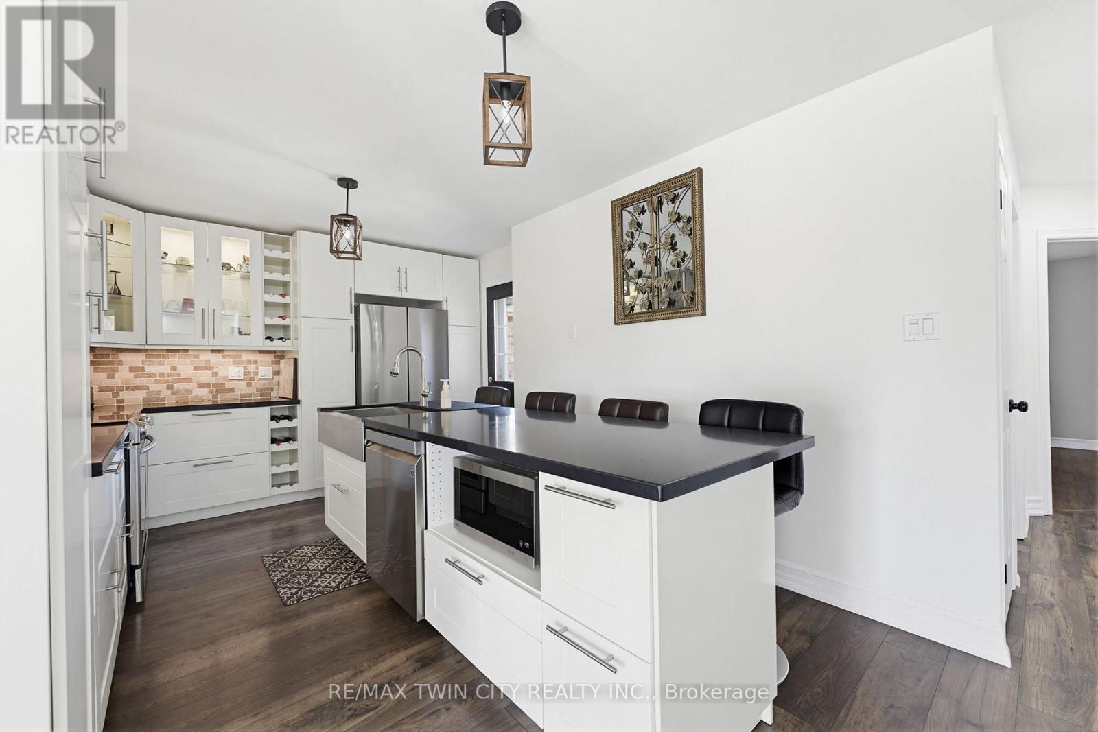 60 ST PATRICK'S DRIVE - 13