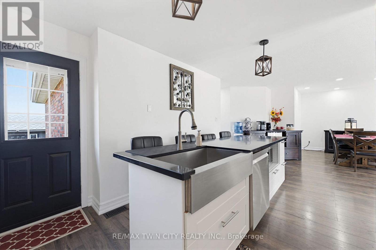 60 ST PATRICK'S DRIVE - 14