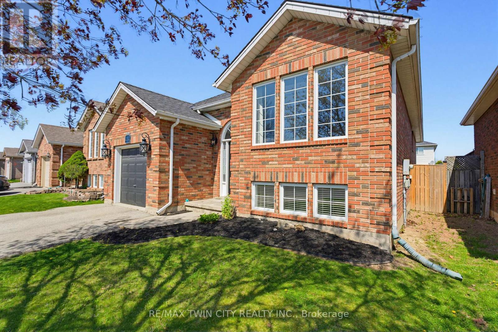 60 ST PATRICK'S DRIVE - 2