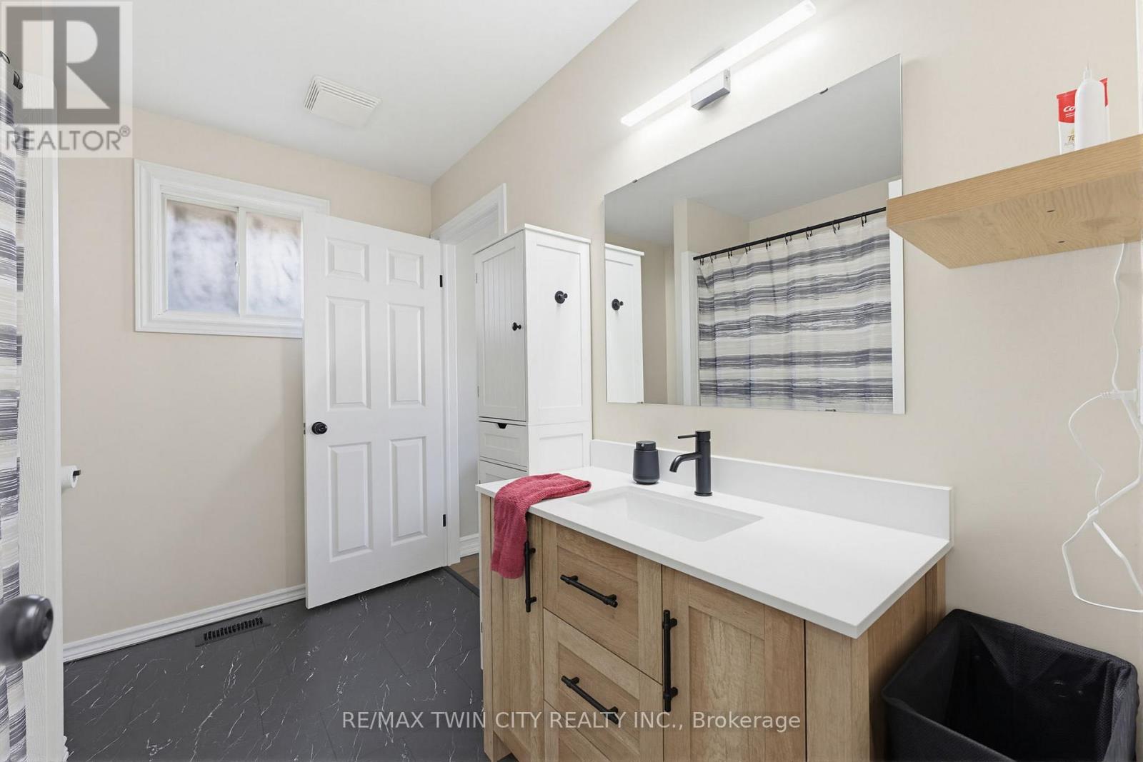 60 ST PATRICK'S DRIVE - 20
