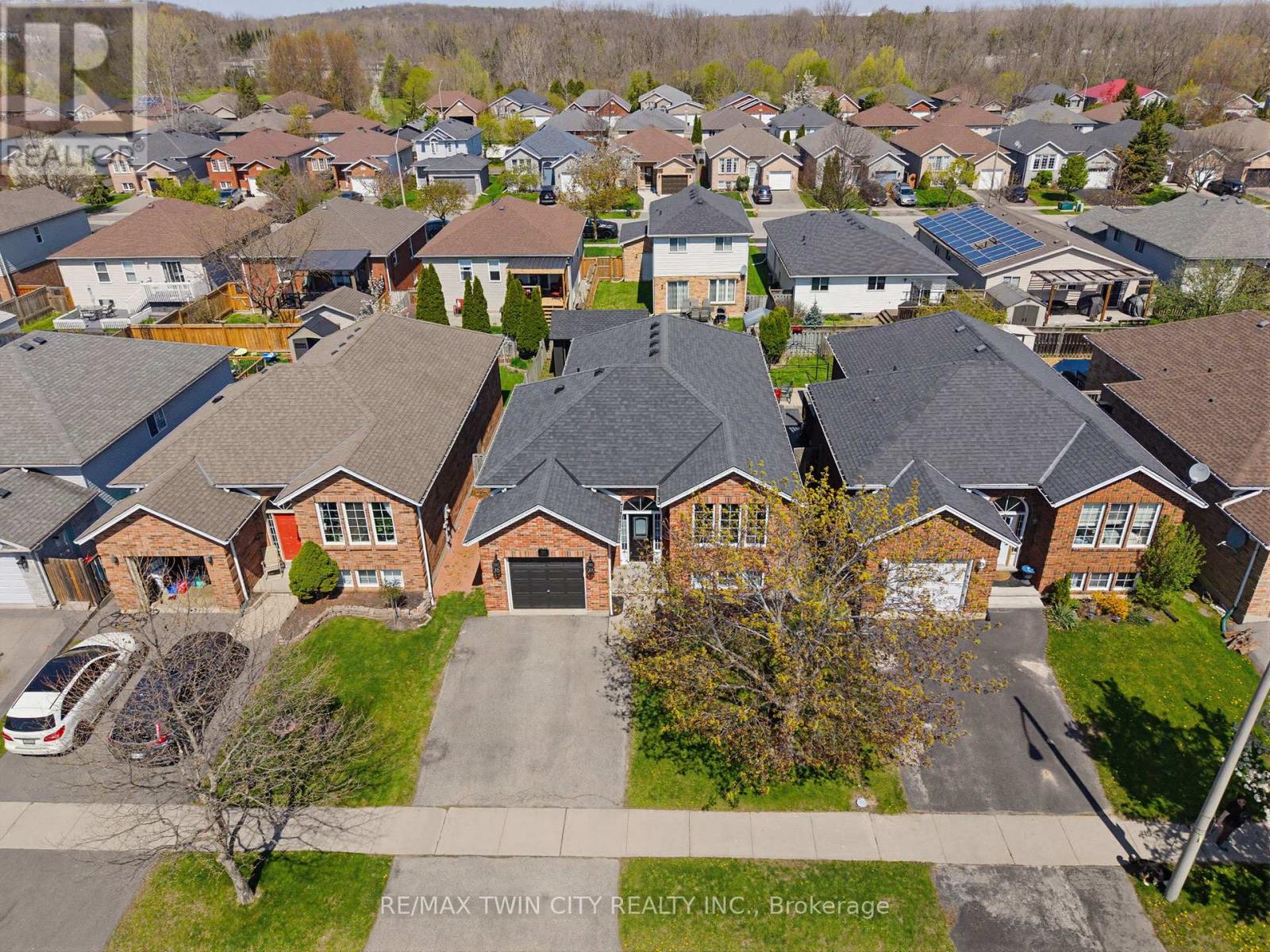 60 ST PATRICK'S DRIVE - 33