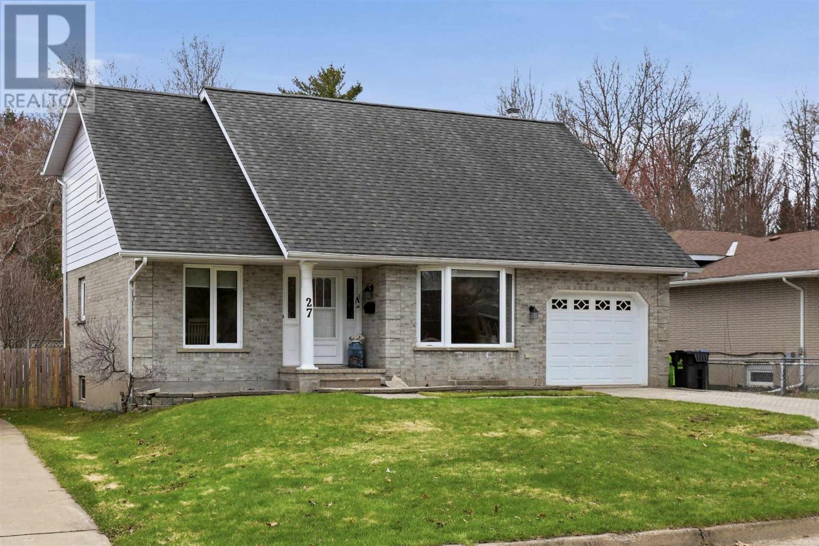 27 Golf Range CRES, Sault Ste. Marie, Ontario, P6A6A4 — Photo 10