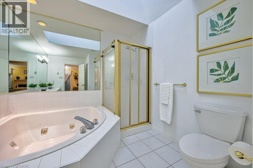247 ROLLING ACRES Court, Kitchener, Ontario, N2A3W5 — Photo 12