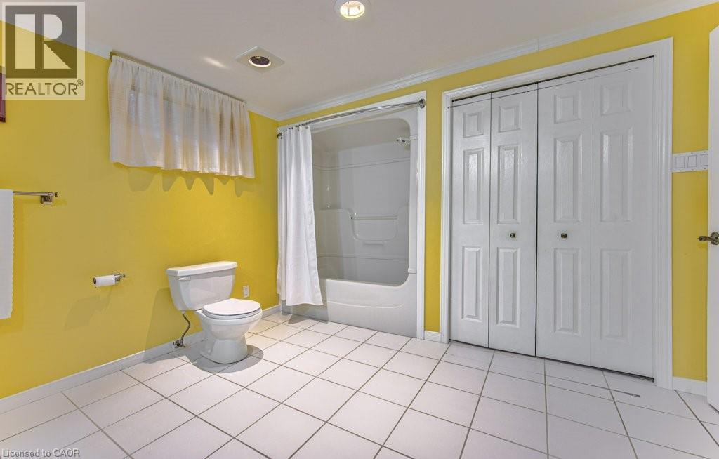 247 ROLLING ACRES Court, Kitchener, Ontario, N2A3W5 — Photo 27