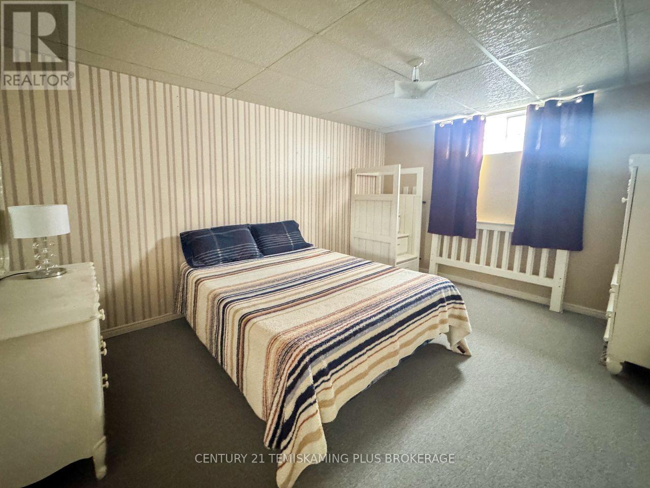 781 DAWSON POINT ROAD E - 23