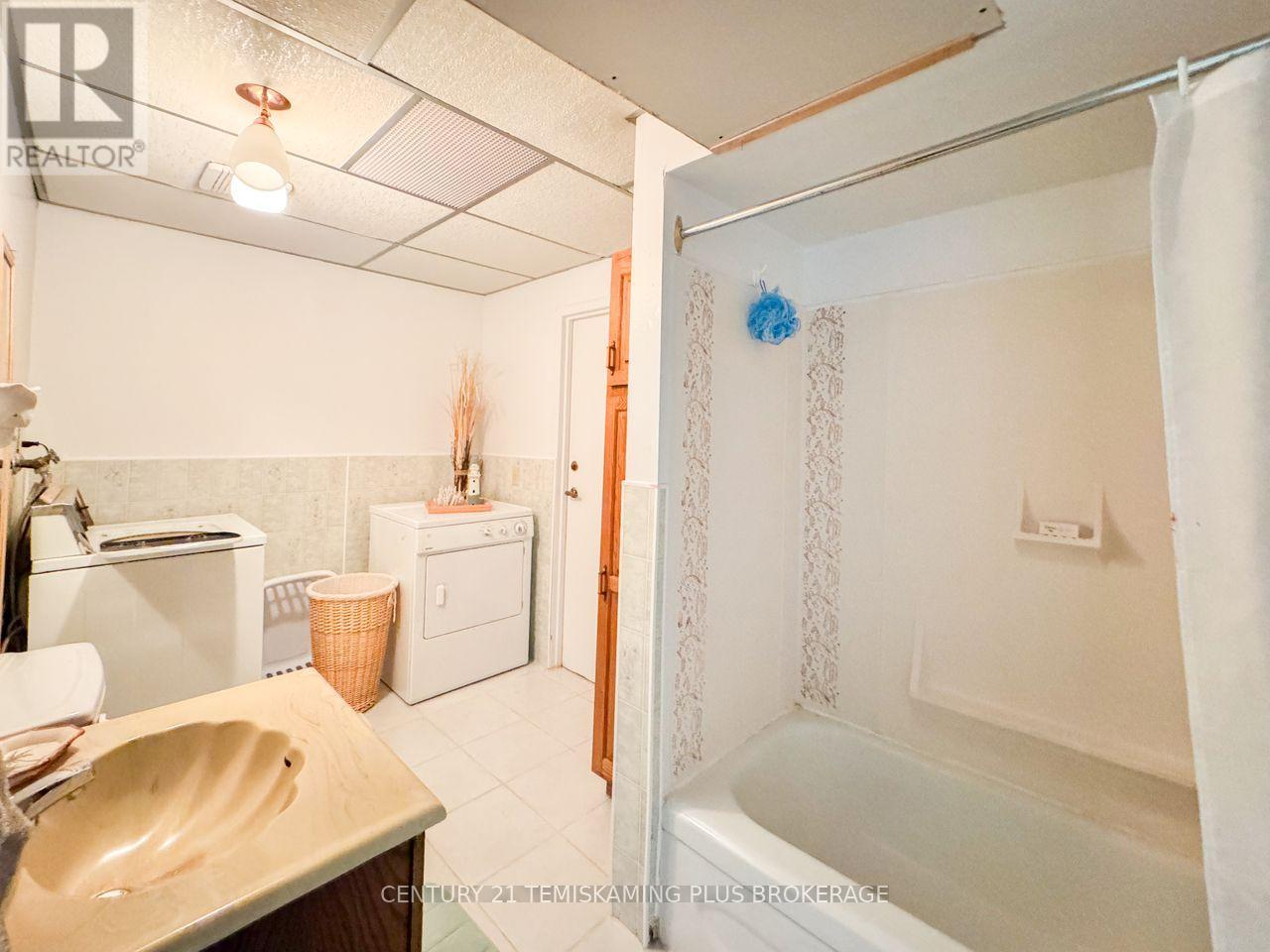 781 DAWSON POINT ROAD E - 22