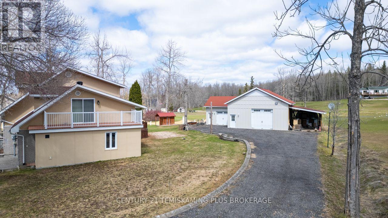 781 DAWSON POINT ROAD E - 32