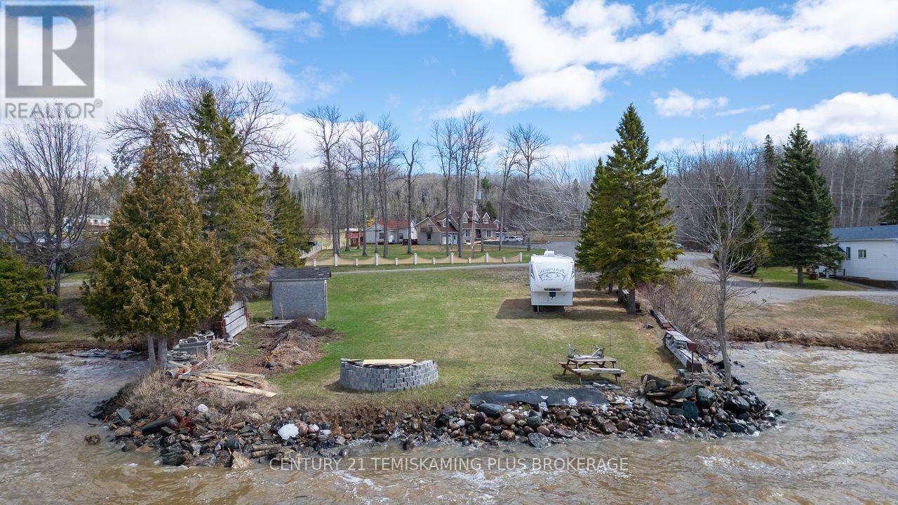781 DAWSON POINT ROAD E - 36