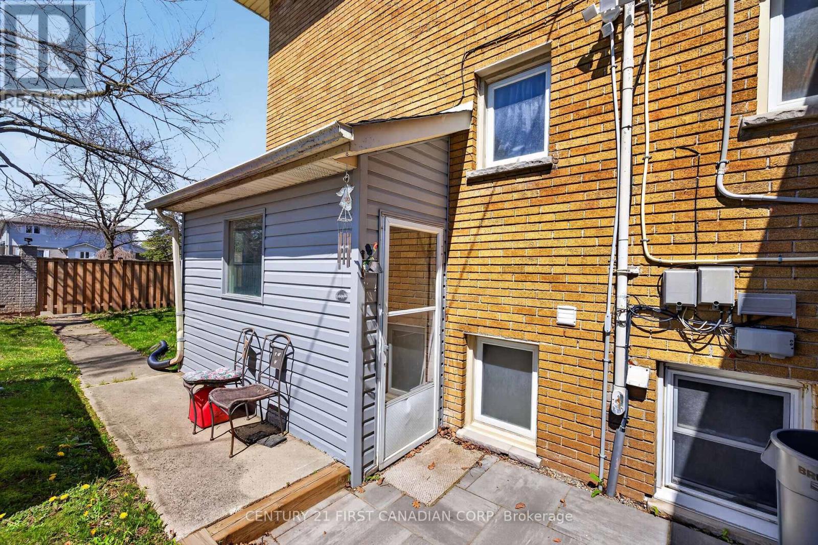 197 BARKER STREET - 42