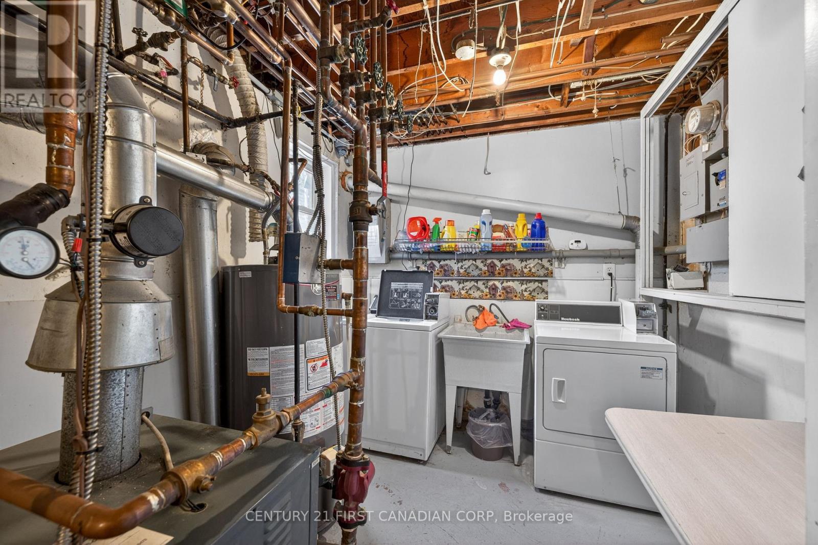 197 BARKER STREET - 49
