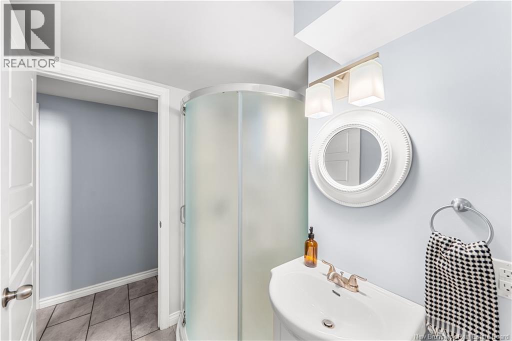 3 Laird Avenue - 32