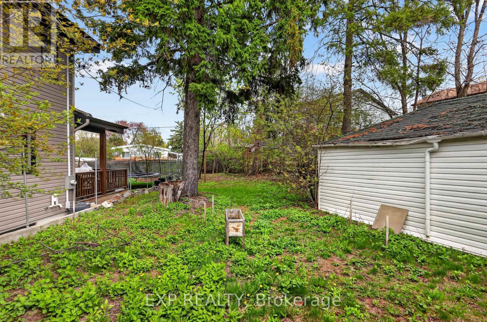 1255 EVANS BOULEVARD N - 17