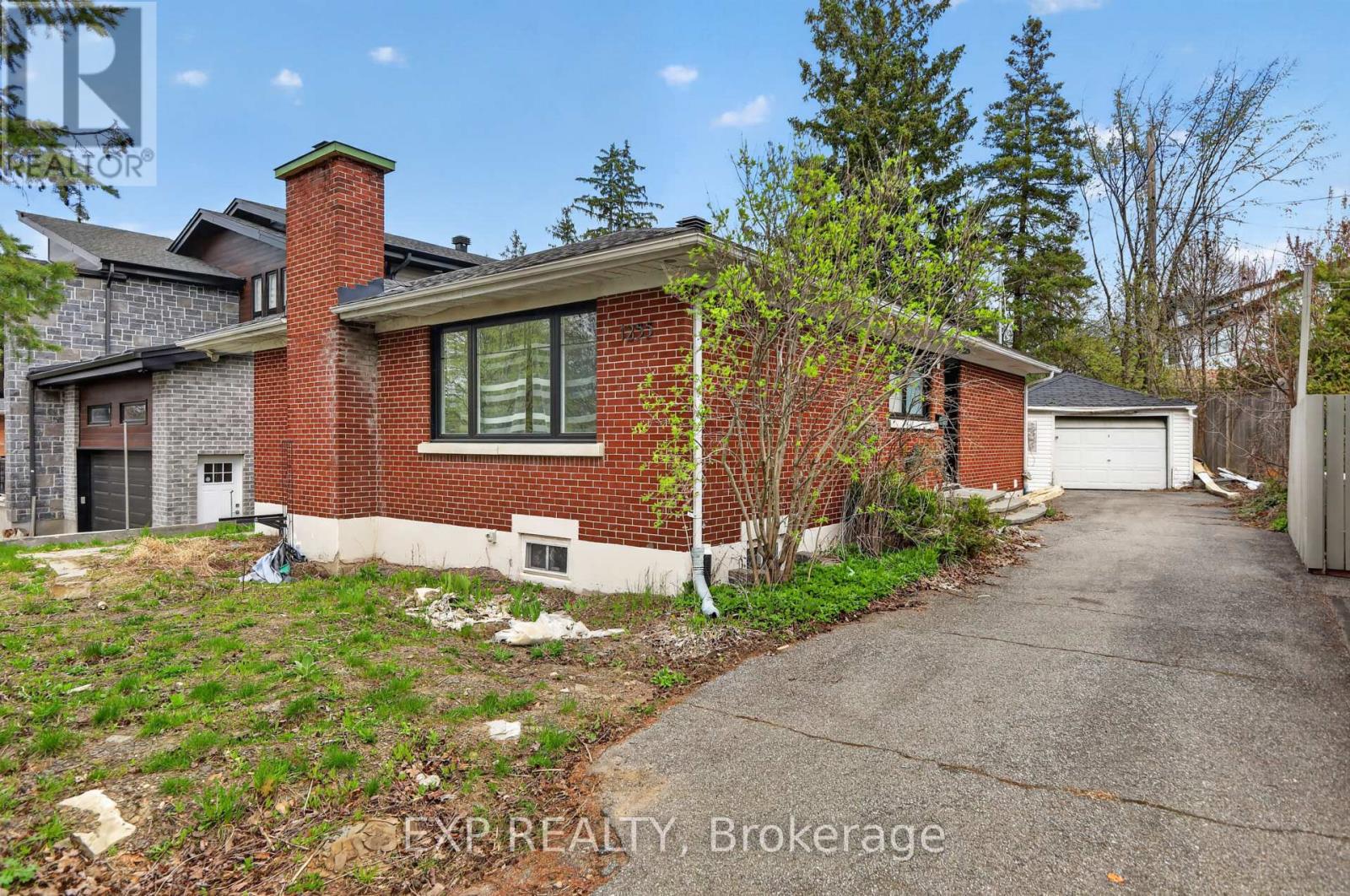 1255 EVANS BOULEVARD N - 3
