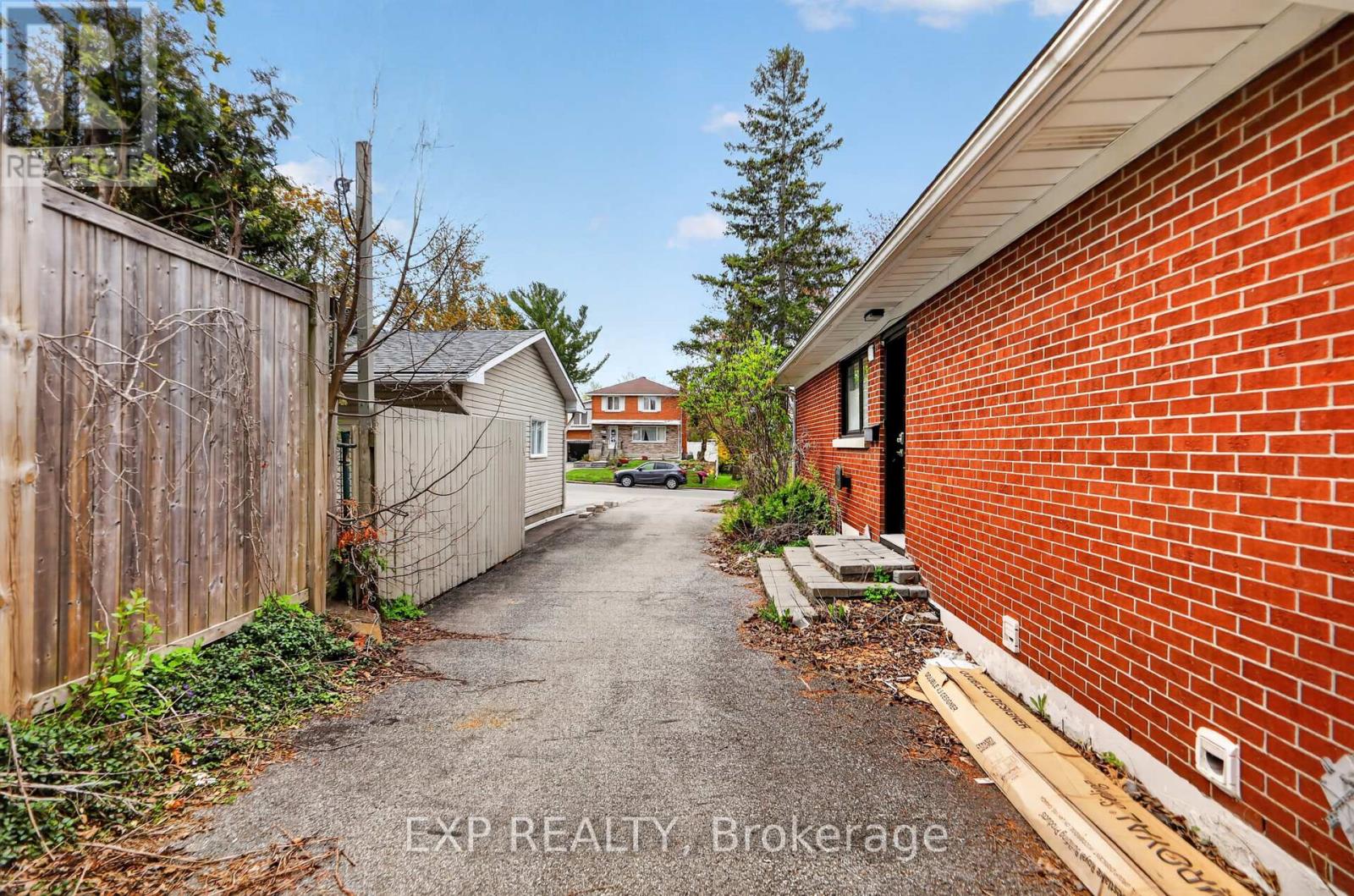 1255 EVANS BOULEVARD N - 4