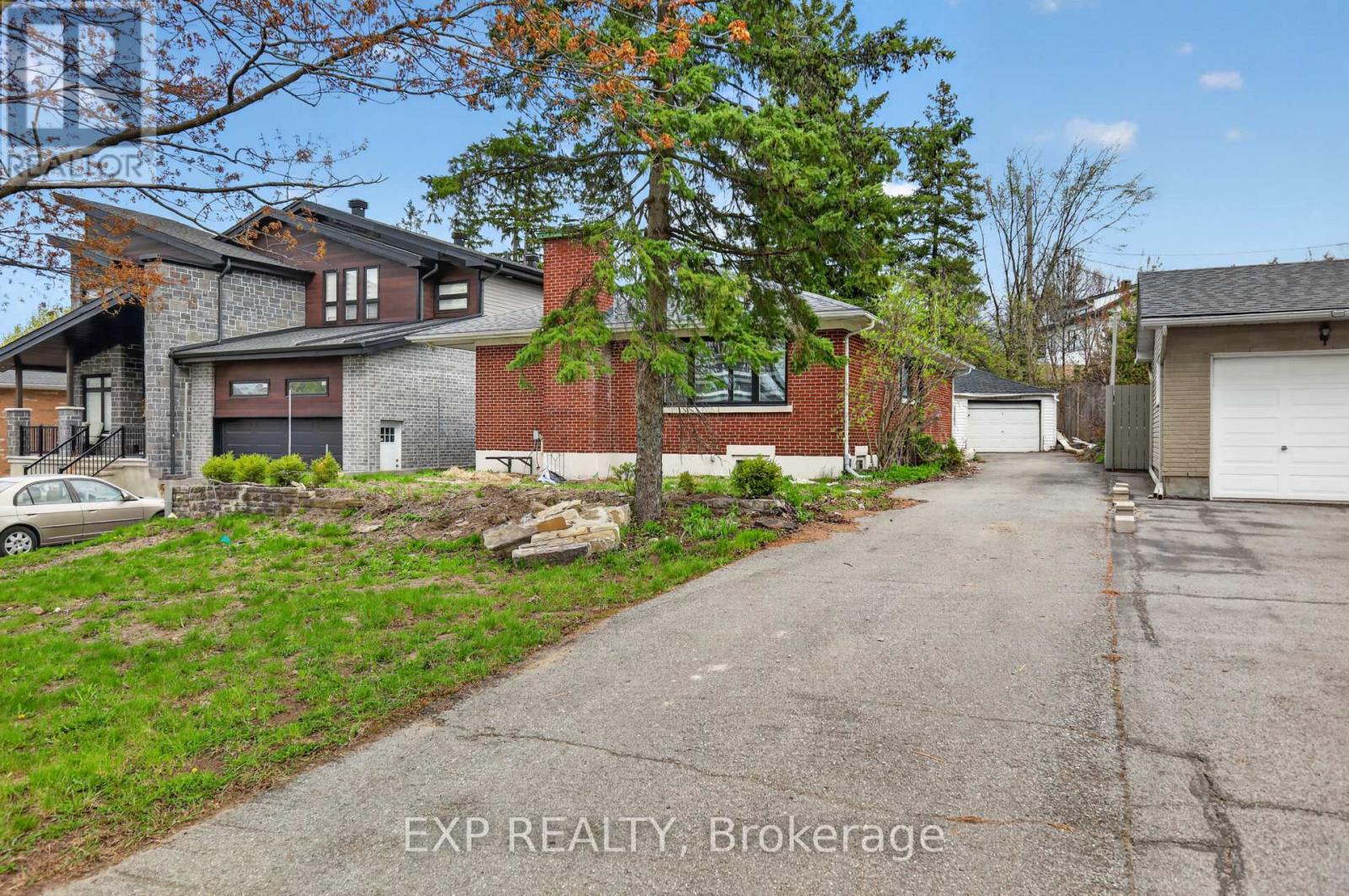 1255 EVANS BOULEVARD N - 8