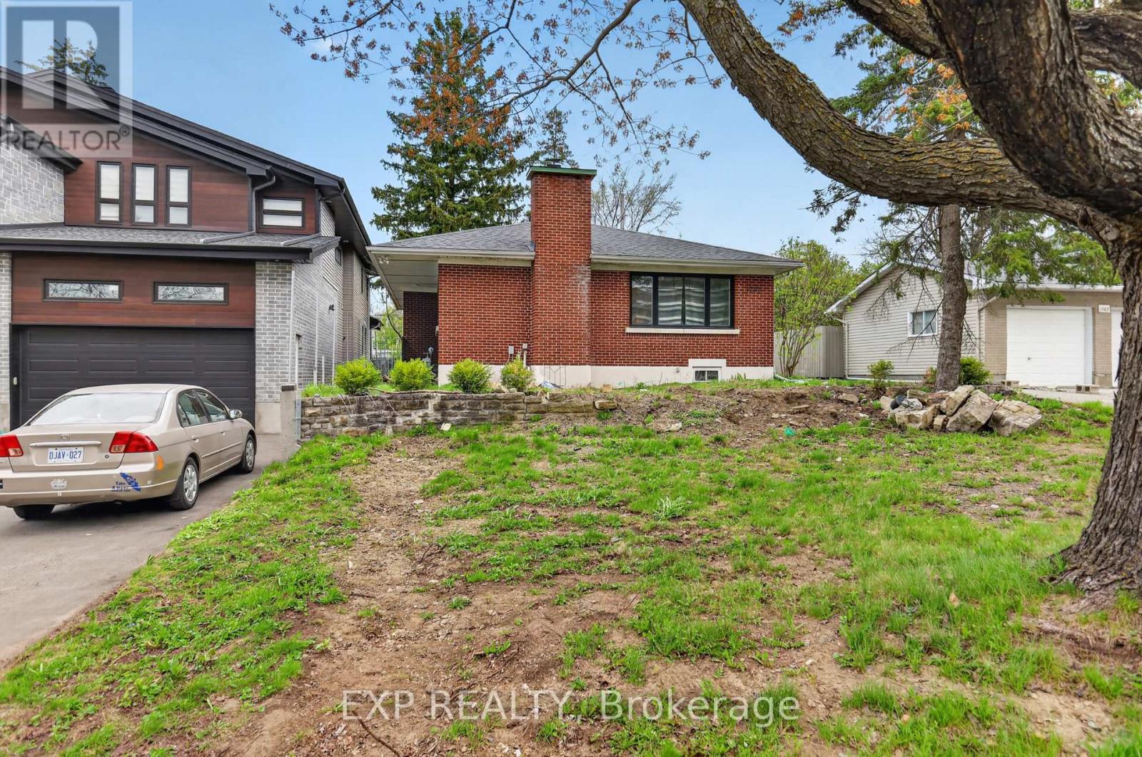 1255 EVANS BOULEVARD N - 9