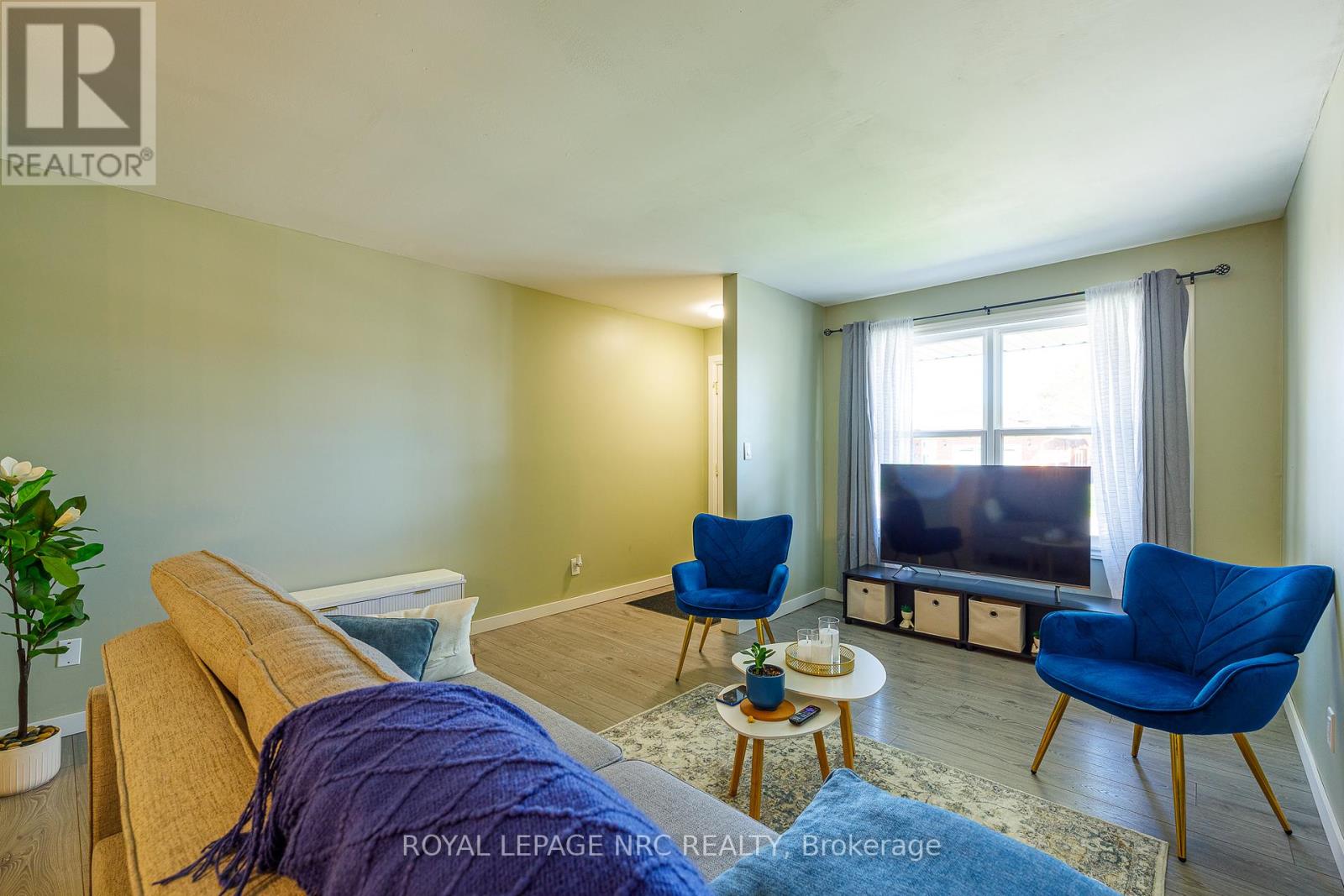 5880 CRIMSON DRIVE - 10