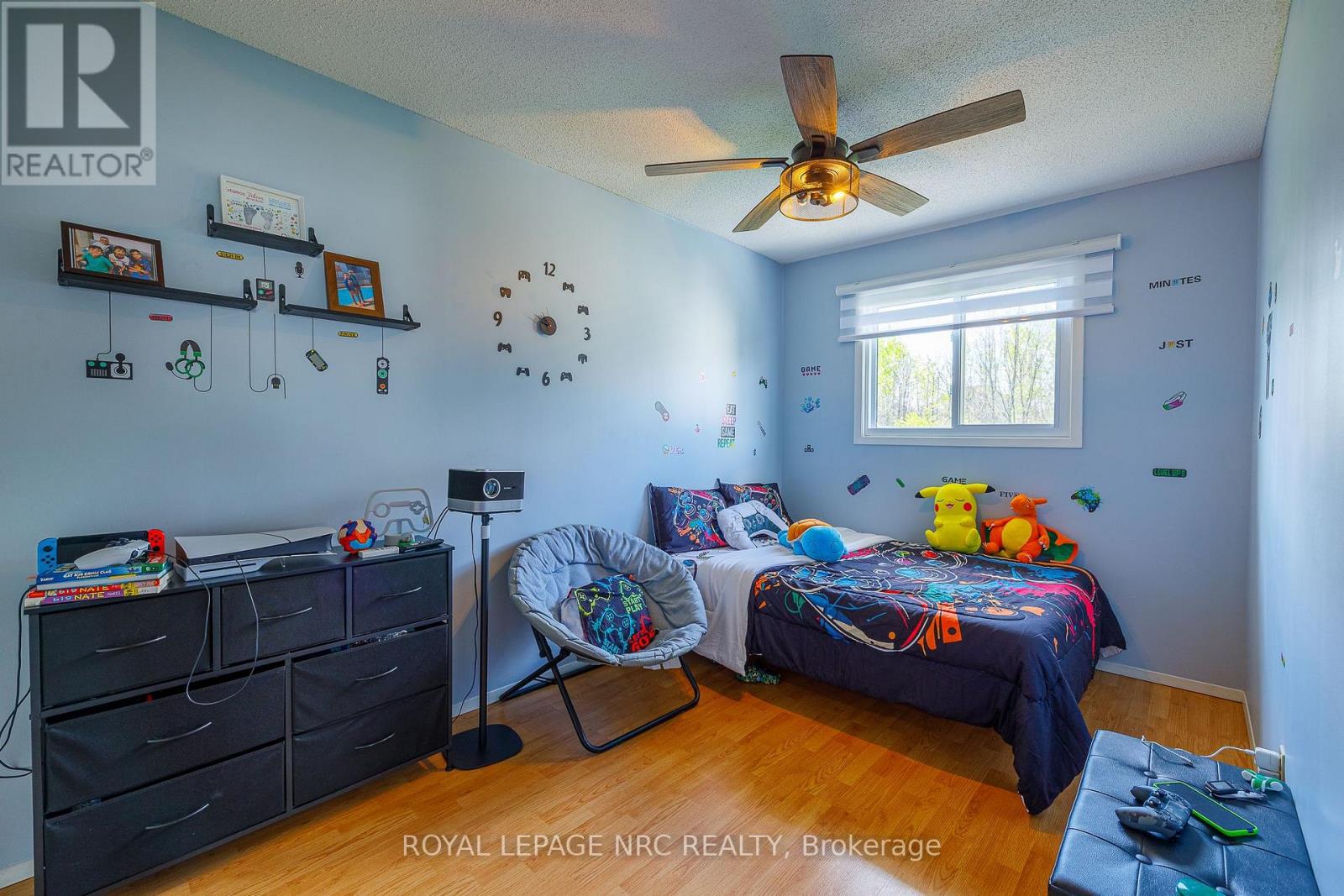 5880 CRIMSON DRIVE - 22