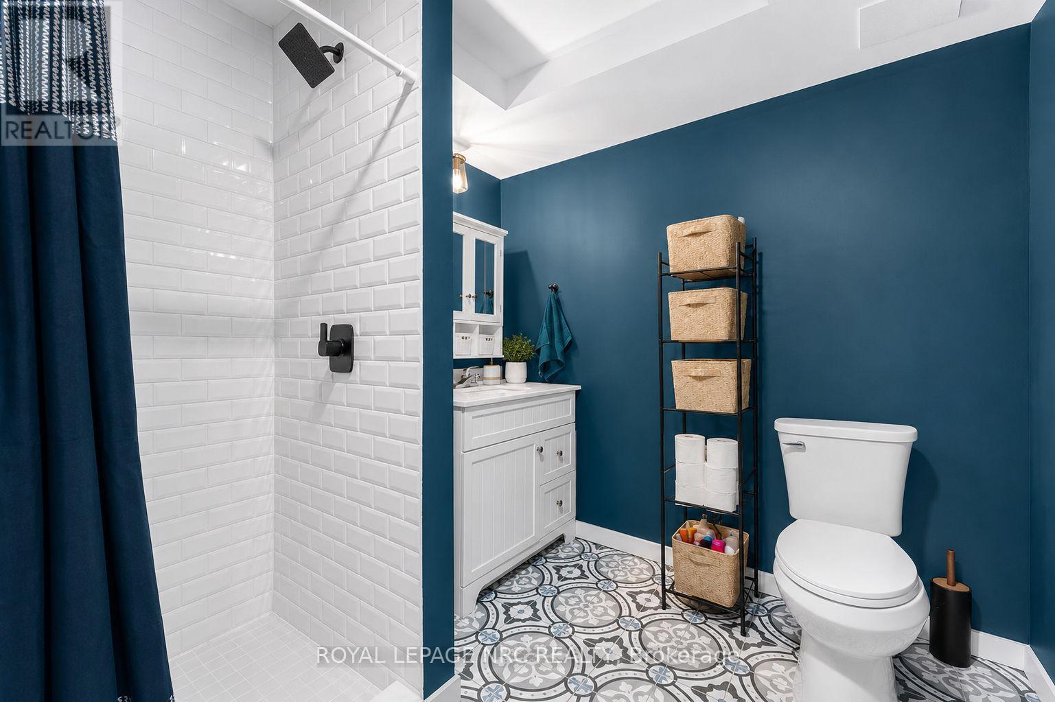 5880 CRIMSON DRIVE - 34