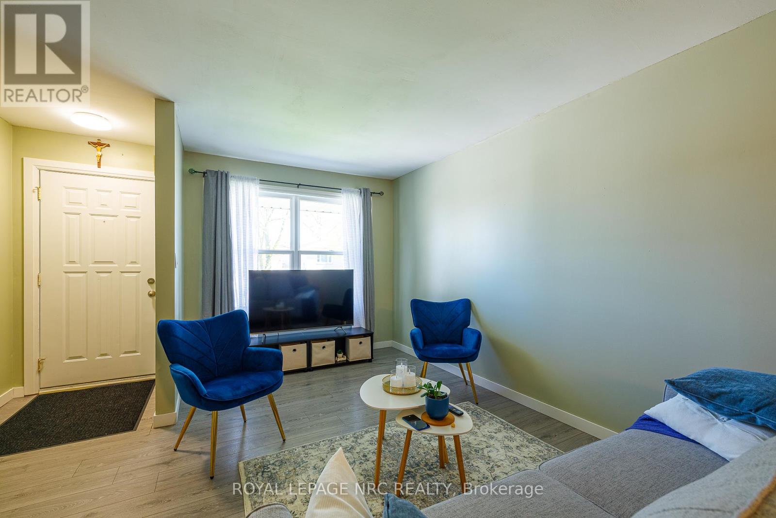 5880 CRIMSON DRIVE - 9