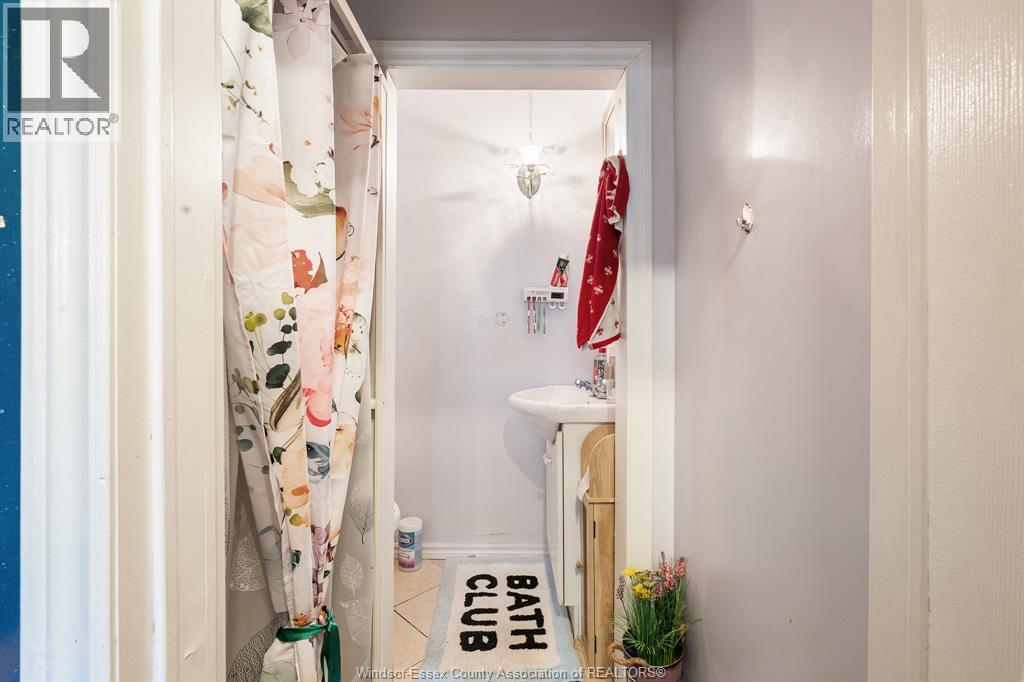 80 Shawnee COURT - 36