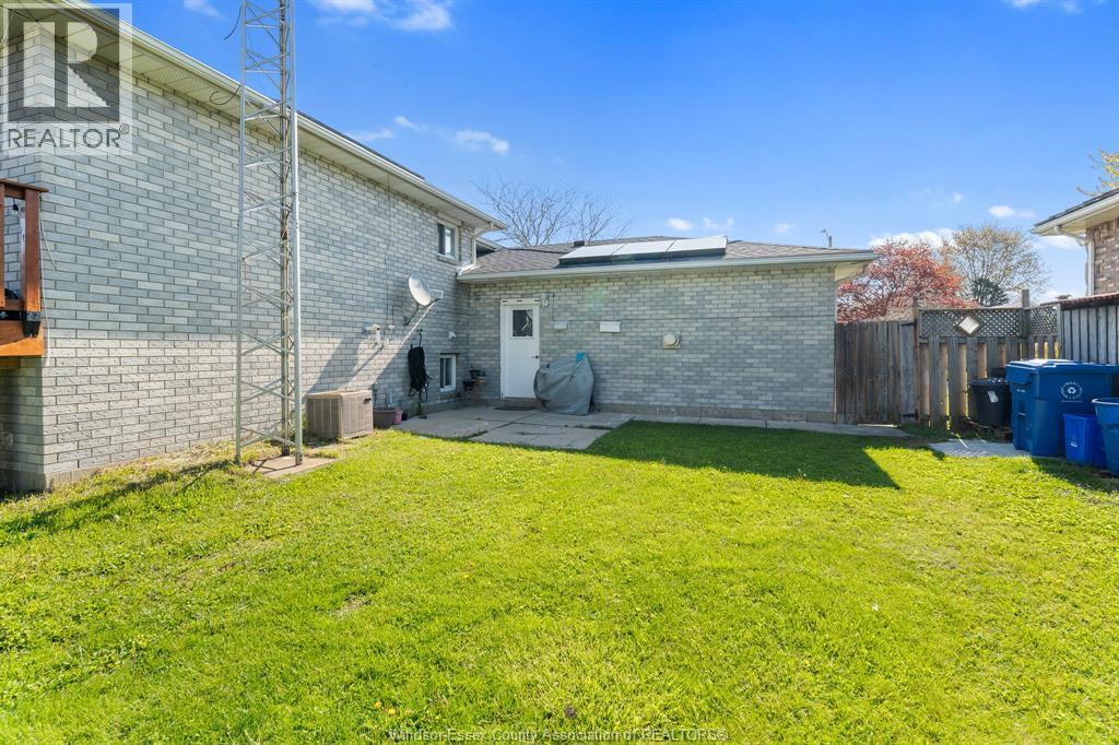 80 Shawnee COURT - 46