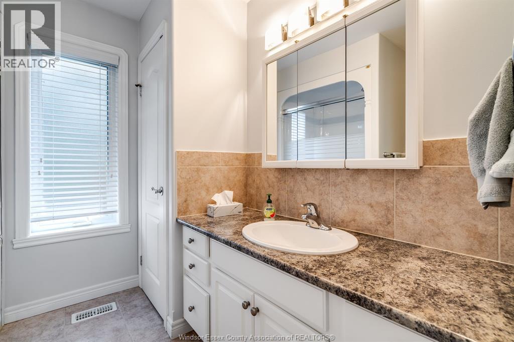 210 Dieppe CRESCENT, Kingsville, Ontario, N9Y4B9 — Photo 33