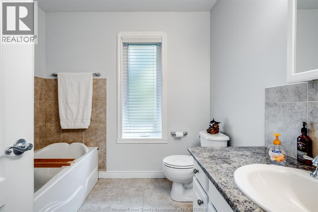 210 Dieppe CRESCENT, Kingsville, Ontario, N9Y4B9 — Photo 25