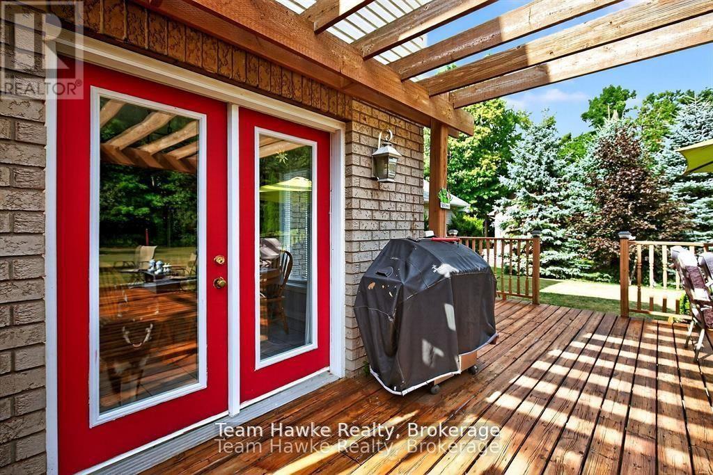 29 BOYD CRESCENT - 41