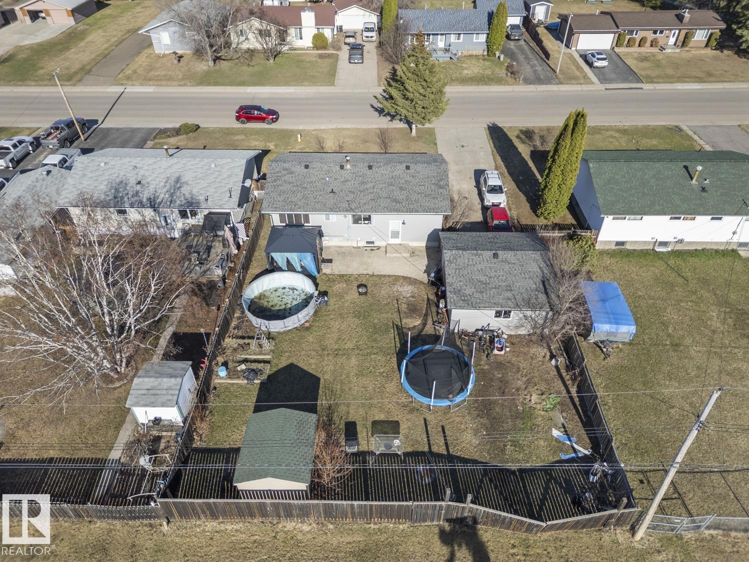 4908 59 ST - 8
