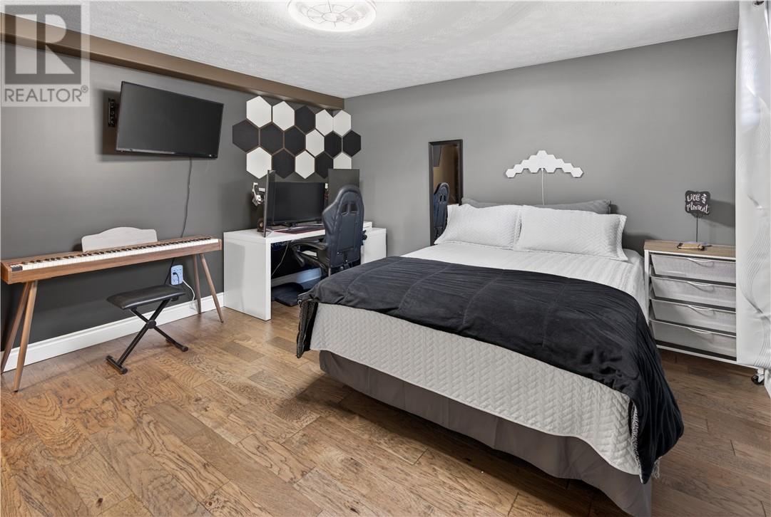 17 Torrington, Garson, Ontario, P3L0A1 — Photo 17