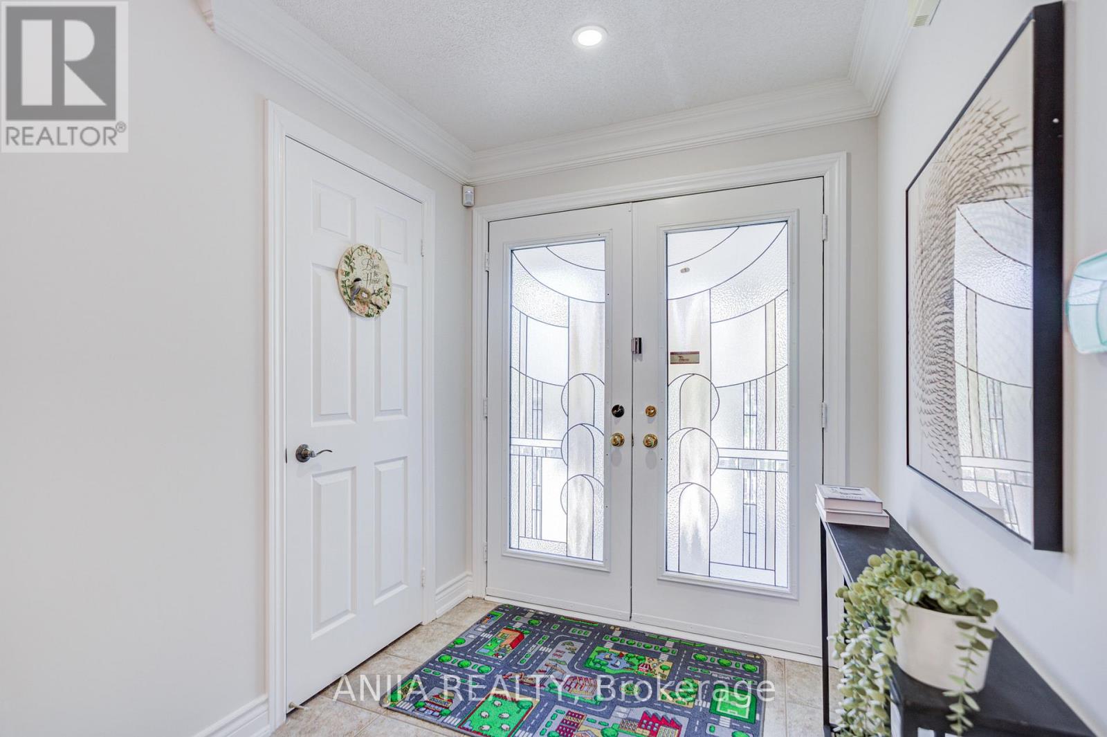 78 HOLLYLANE DRIVE - 7