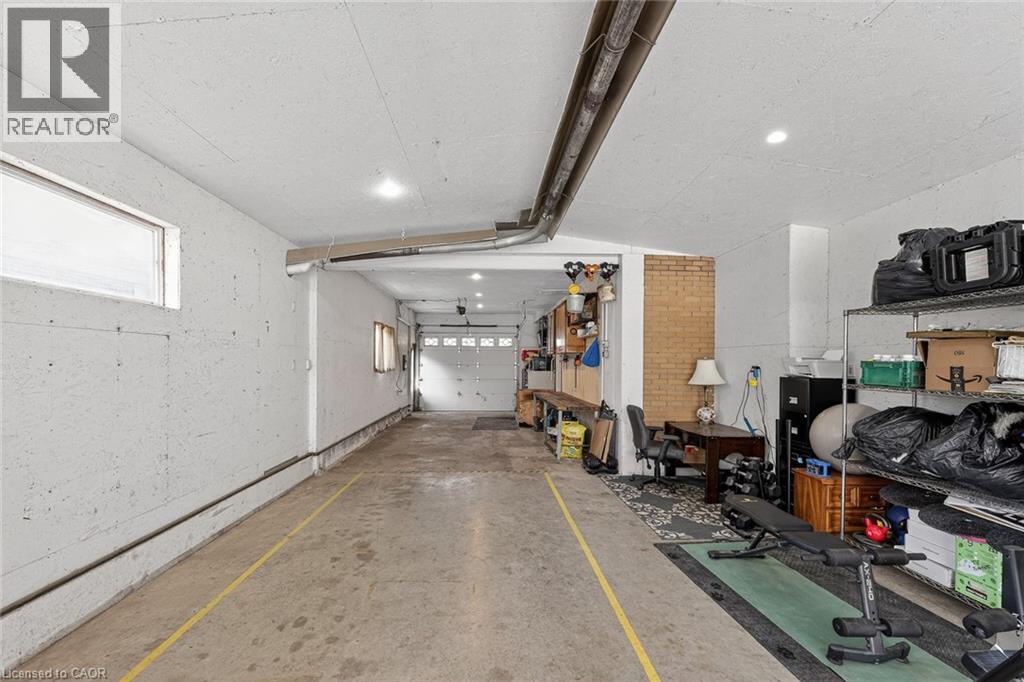 269 ROBINSON Street - 13