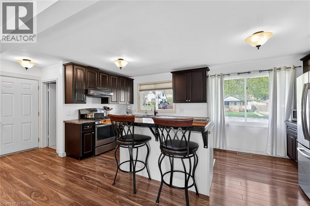 269 ROBINSON Street - 16