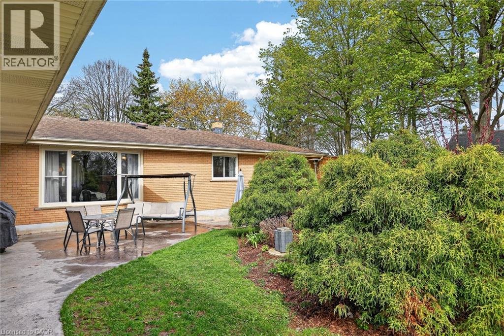269 ROBINSON Street - 9