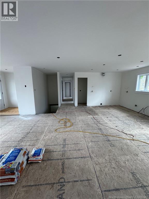 60 Mollins Crescent - Image 3