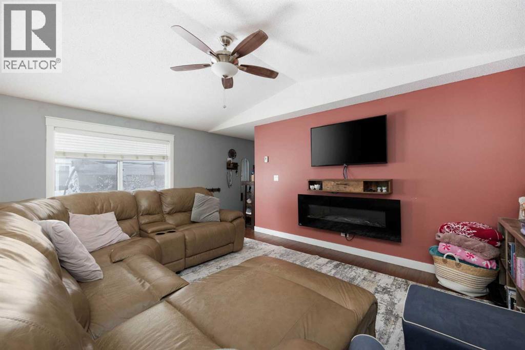 156 McKinlay Crescent, Fort McMurray