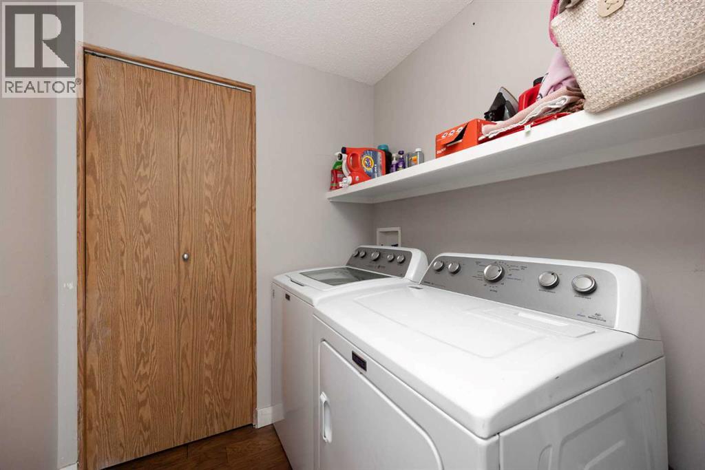 156 McKinlay Crescent, Fort McMurray