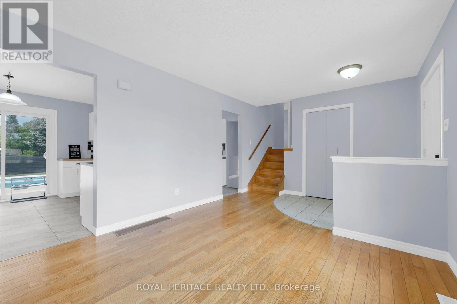10 REID STREET - 10