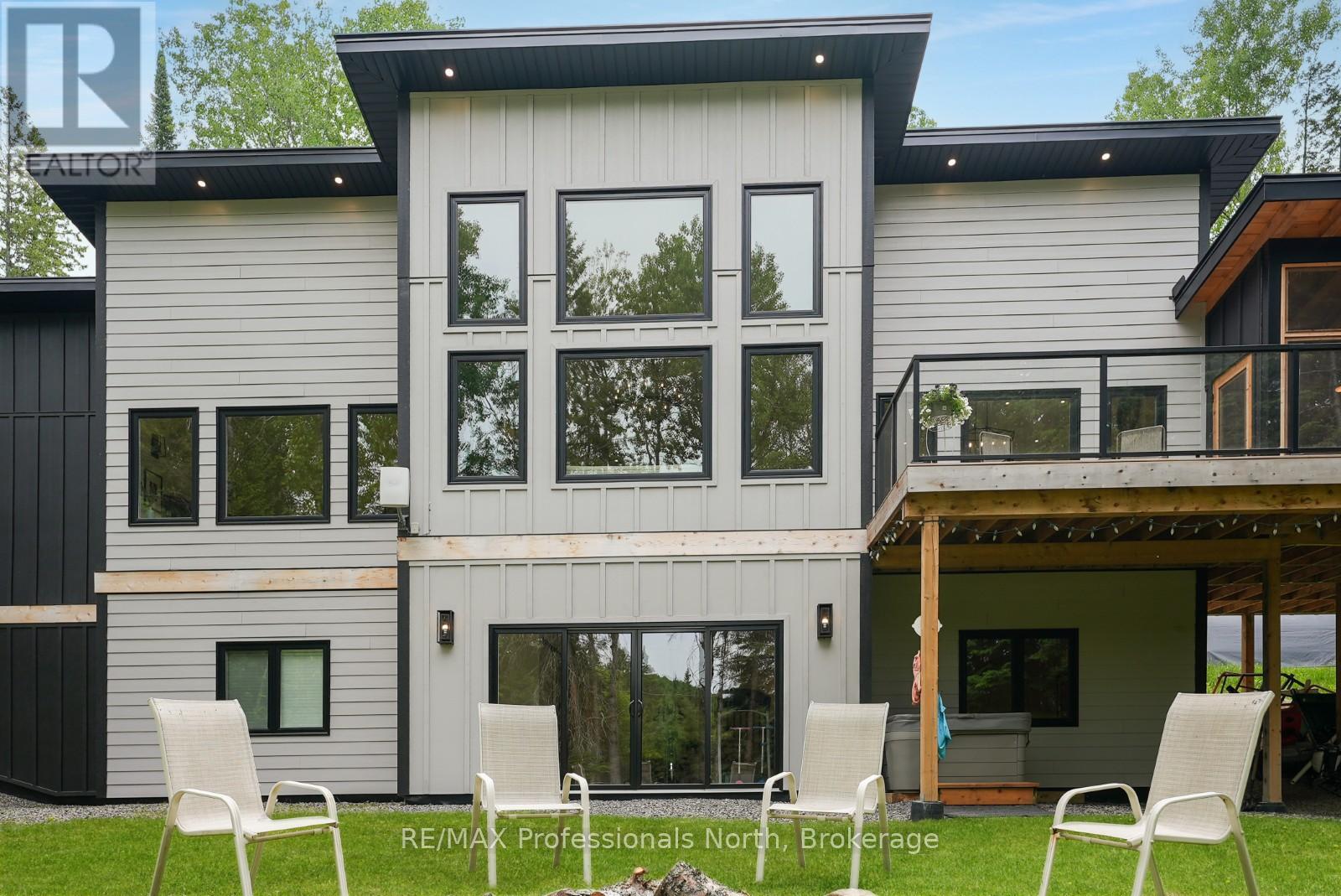 1086 STOTHART CREEK ROAD - 45
